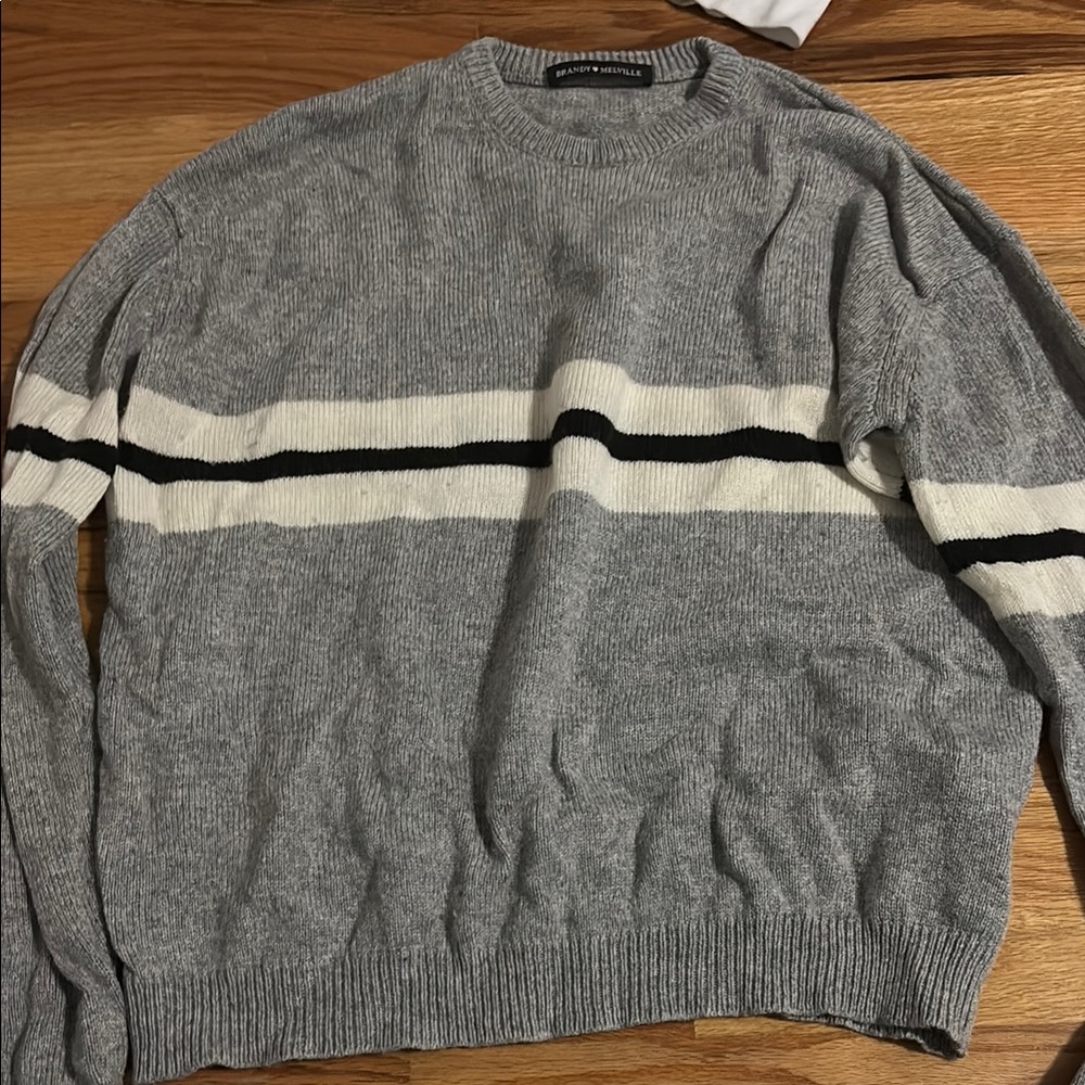 Brandy Melville sweater